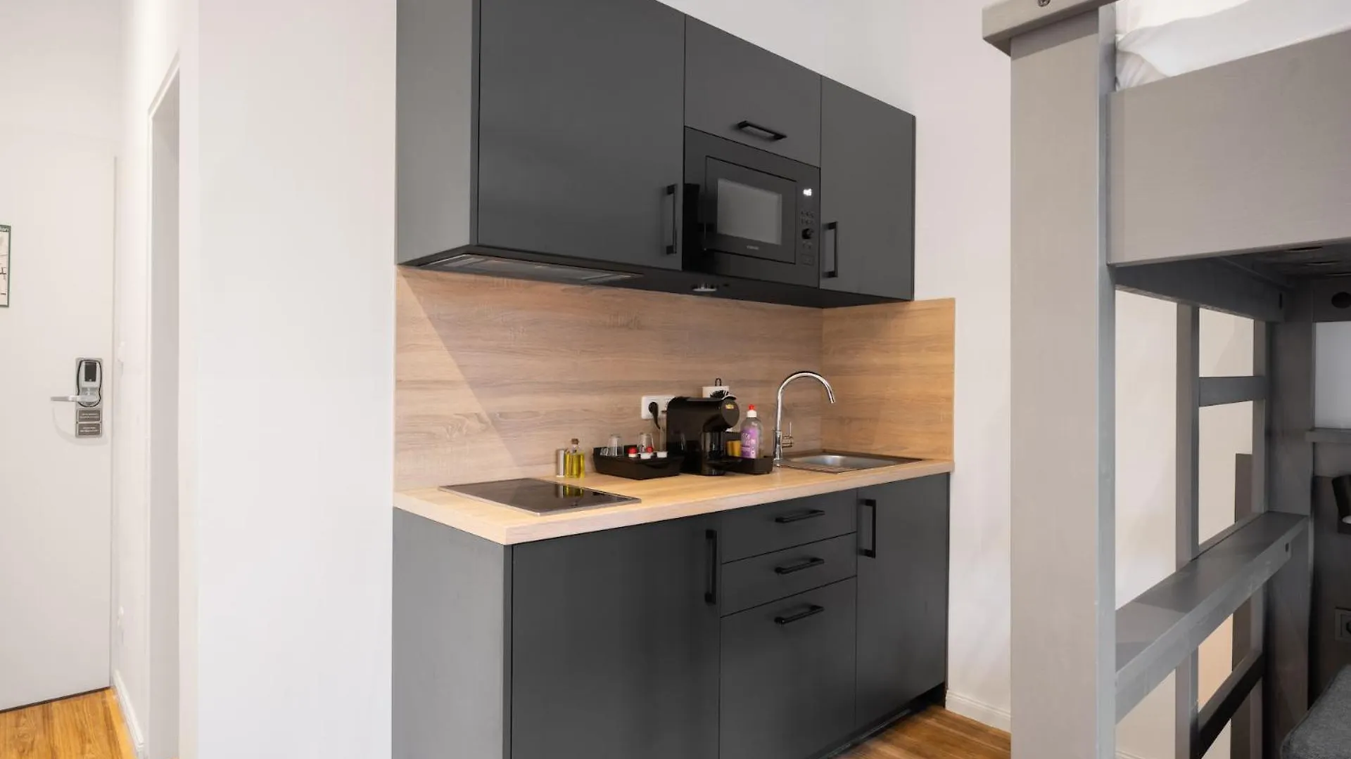 Servus Apartments By Homaris Munich Aparthotel